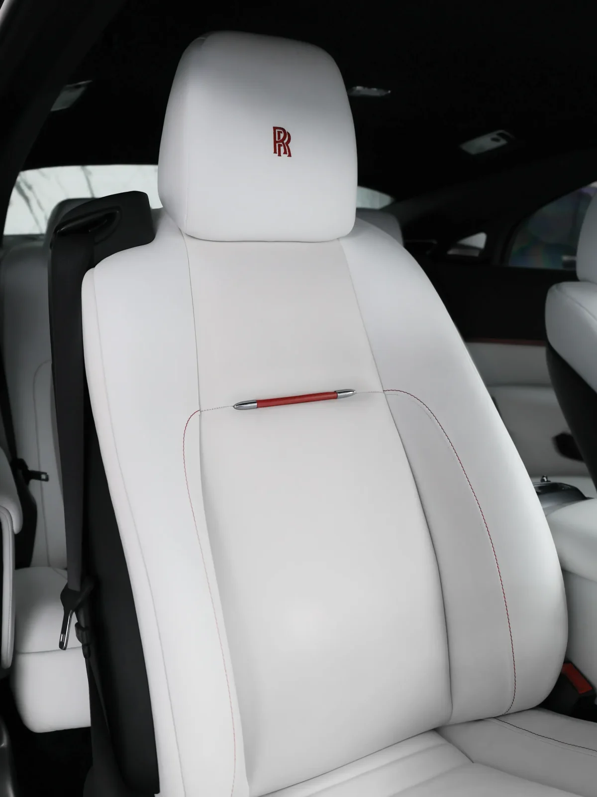 2016 Rolls-Royce Wraith, photograph 8