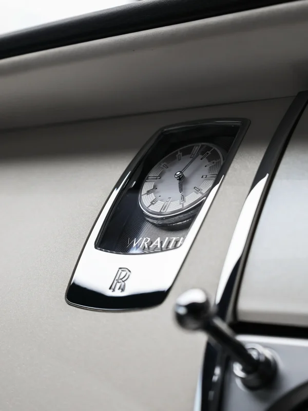 2016 Rolls-Royce Wraith, photograph 13