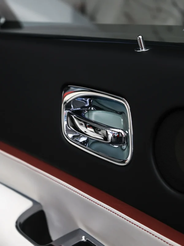 2016 Rolls-Royce Wraith, photograph 17