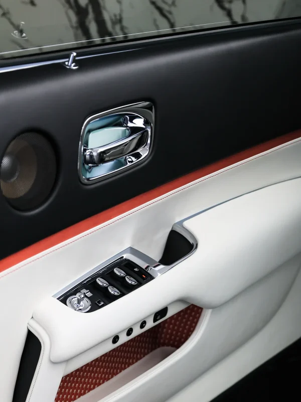 2016 Rolls-Royce Wraith, photograph 19